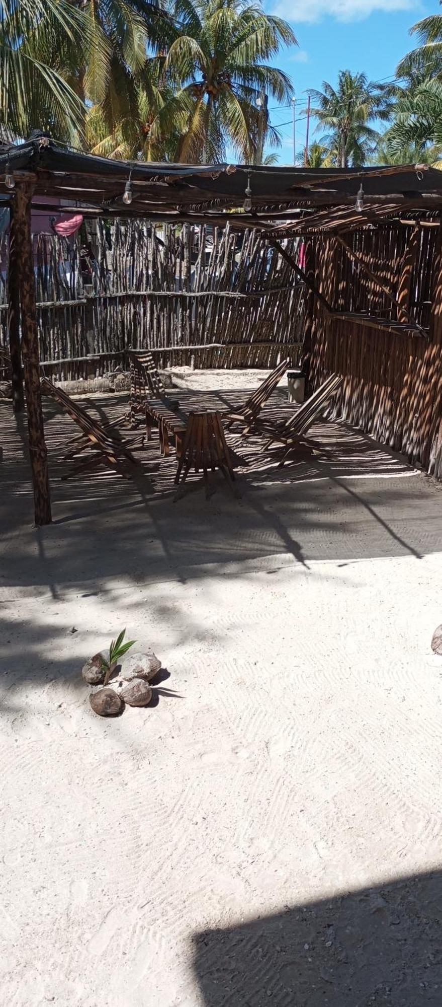 El Regalo El Cuyo Hotel Exterior photo
