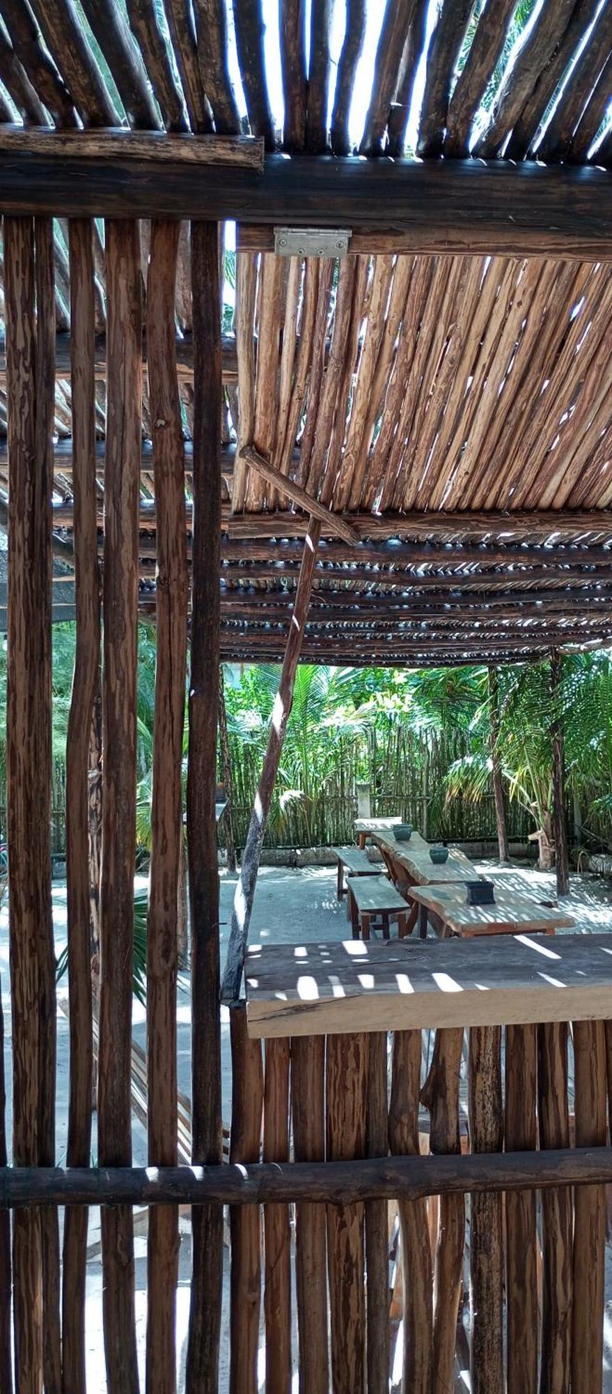 El Regalo El Cuyo Hotel Exterior photo