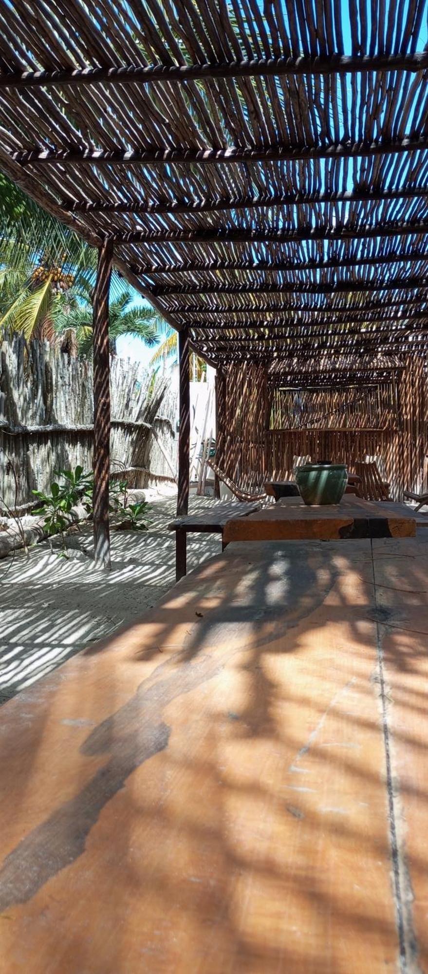 El Regalo El Cuyo Hotel Exterior photo